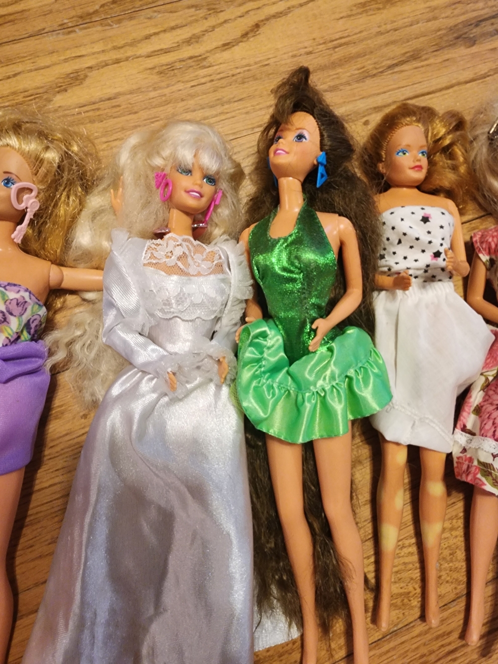 Vintage Mattel Barbie Dolls Assorted Colors - Picture 3 of 5